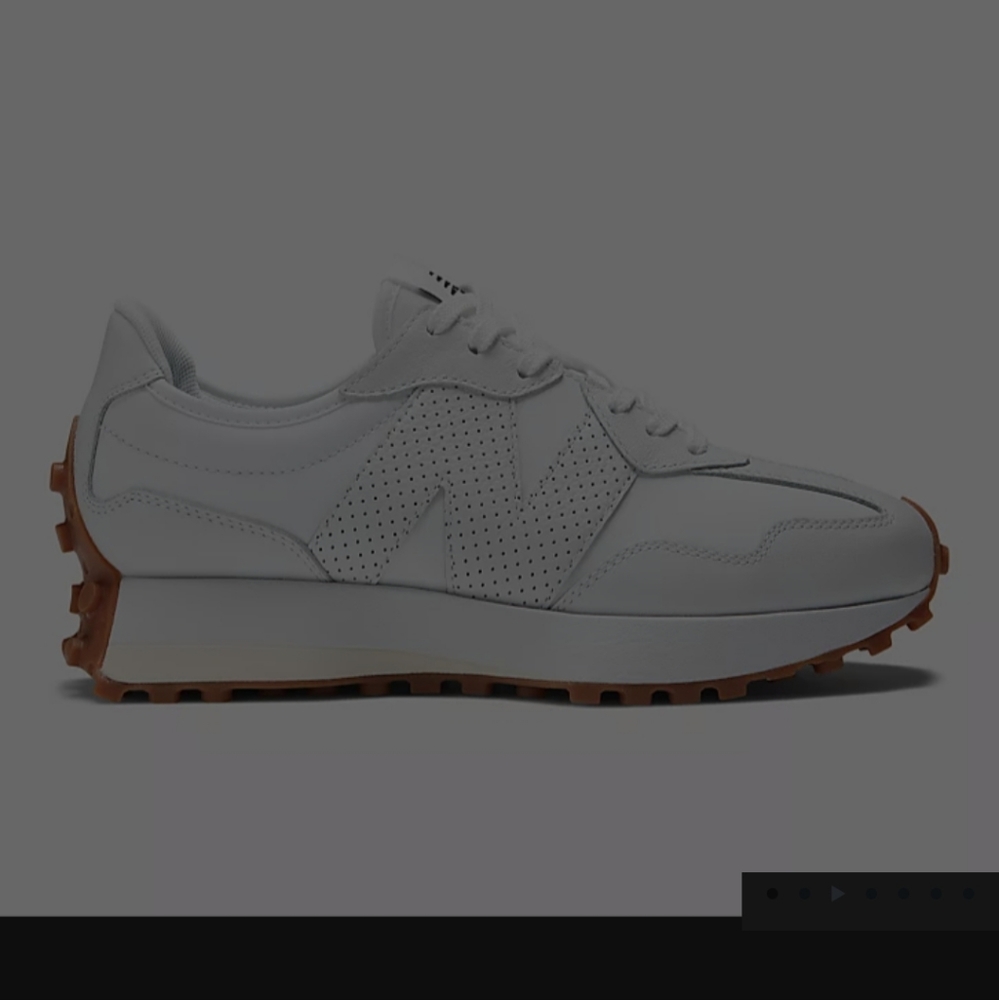 New Balance 327
